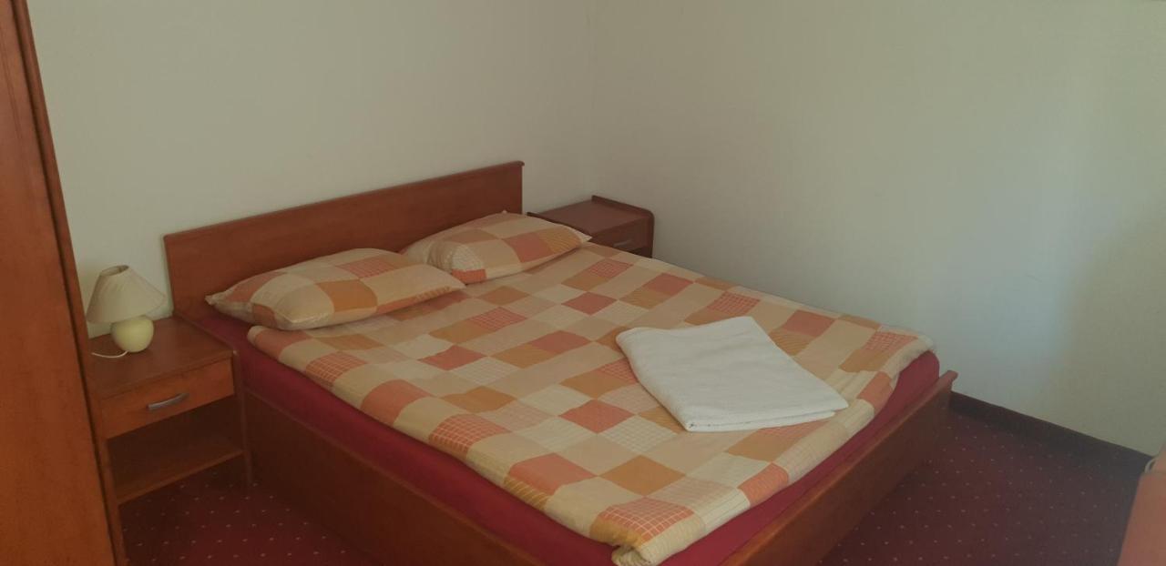 Klet Jana Bed & Breakfast Jastrebarsko Zewnętrze zdjęcie